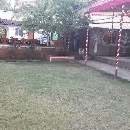 Nisarg Shrushti Farmhouse Pune Exterior photo